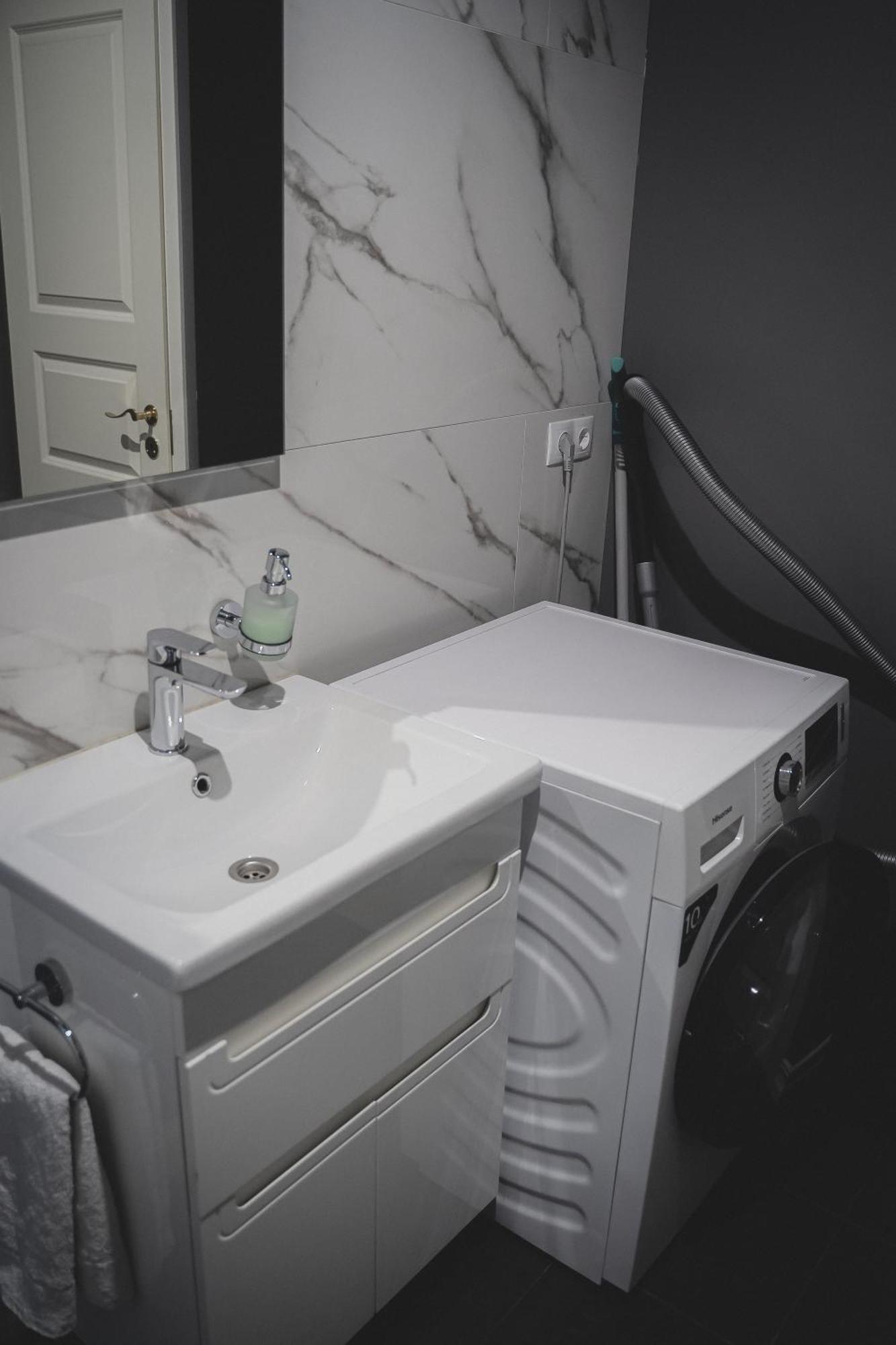 Maximar Apartment With Sauna วาลกา ภายนอก รูปภาพ